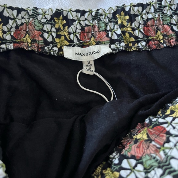 Max studio floral skirt - Picture 3 of 3